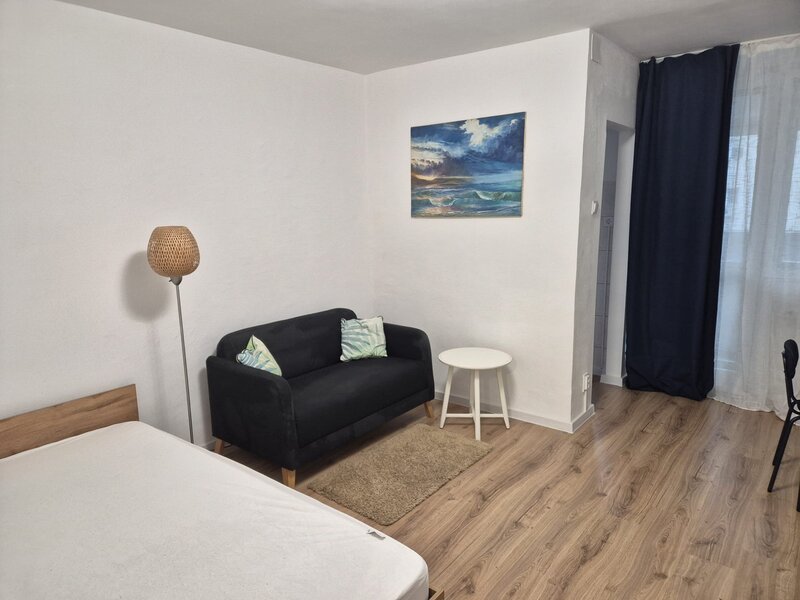 Basarabia, 10 minute metrou Costin Georgian, vav spital Ilfov, bloc 1980,