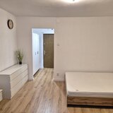 Basarabia, 10 minute metrou Costin Georgian, vav spital Ilfov, bloc 1980